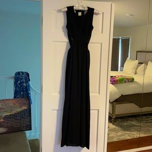 BCBG MAXAZRIA SIZE 02 cut out dress black